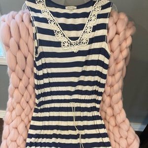 Max Studio Slip On Dress XS runs big like size Small EUC